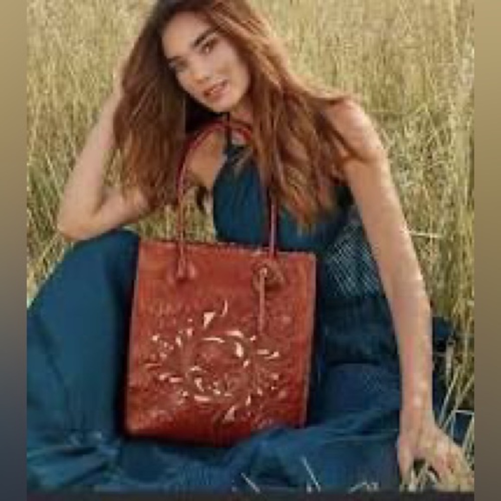 Patricia Nash Cava Tote